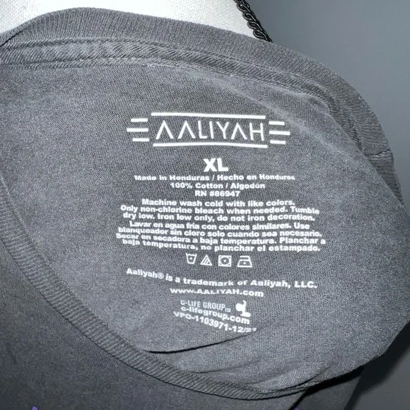 *SOLD* Aaliyah T-Shirt - Picture 4 of 4